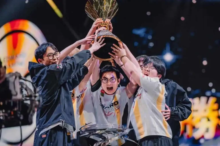活力电竞博彩论坛界面，玩家热议LOL、CSGO投注策略讨论区