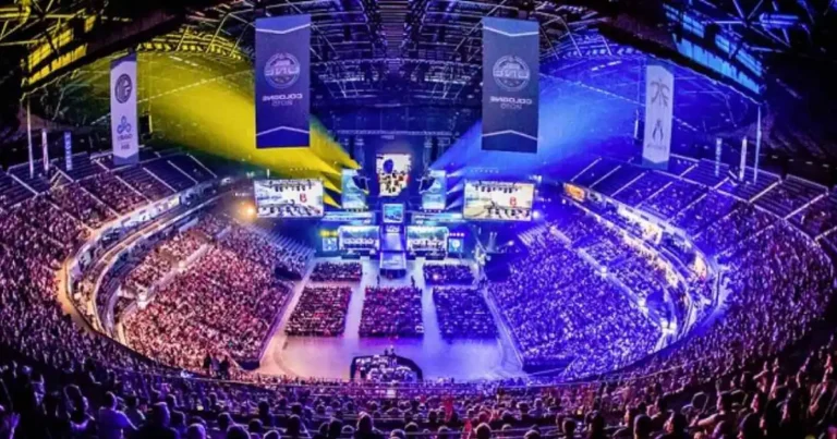 炫酷电竞玩家戴耳机注视多屏显示赔率与比赛场景