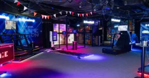 电子竞技投注场景：选手激战屏幕与赔率盘口数据