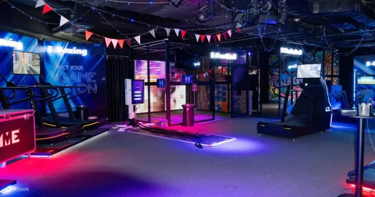 电子竞技投注场景：选手激战屏幕与赔率盘口数据